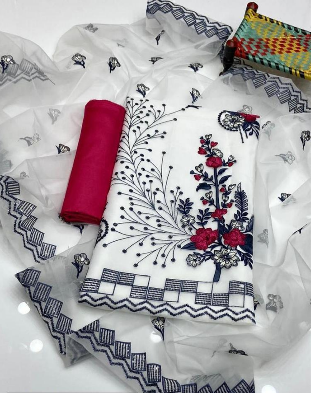Women's unstitched Organza embroidered 3pcs